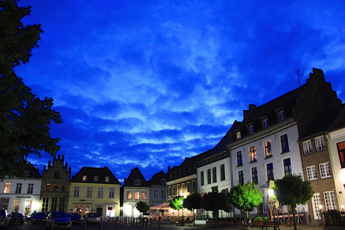 market - found in Kalkar - © Tom Loewen | 14x3.de